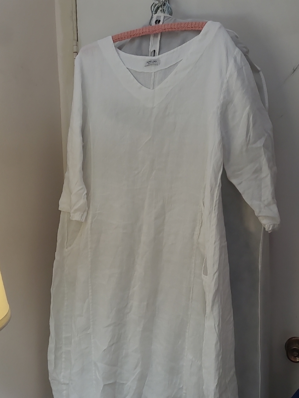 Relaxed White V-Neck Long Sleeve Linen Dress